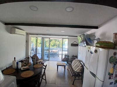 Venta de Casa en La Blanqueada con Garage y Barbacoa