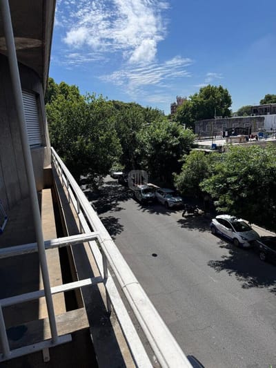 OPORTUNIDAD PARA INVERSORES - VENTA APTO ZONA TRES CRUCES