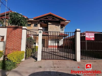 BONITA CASA EN VENTA  Urbanización Las Palmitas.