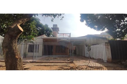 VENDO CASA EN SAN LORENZO LAURELTY