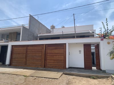HERMOSA CASA EN PIMENTEL