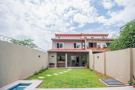 Dúplex en Venta – Barrio Felicidad, Lambaré.