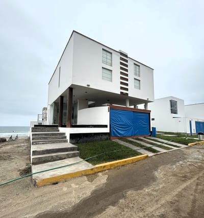 Casa de Playa en Venta : CLUB PRIVADO LAS PALMERAS