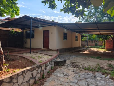 Vendo casa en Villa Elisa
