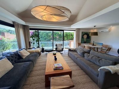 Venta y alquiler apartamento en Carrasco Sur. 2 dormitorios en suite. Seguridad. Garage. - RENTA