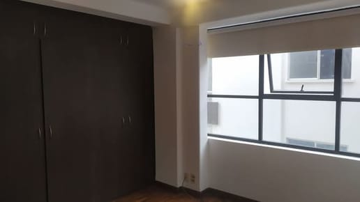 Departamento en Anticretico, vacío cerca a la Rotonda del Vergel en Irpavi.