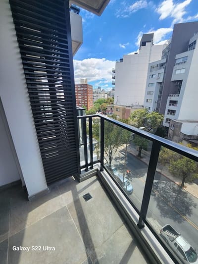 Monoambiente estrena ya piso alto Punta carretas