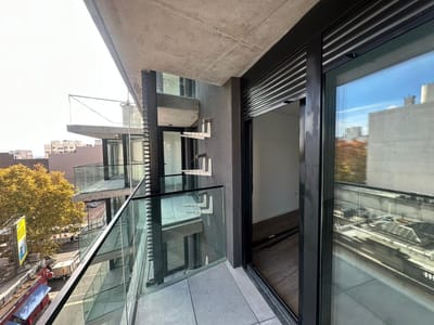 MOnoambiente piso 5 al frente entrega inmediata
