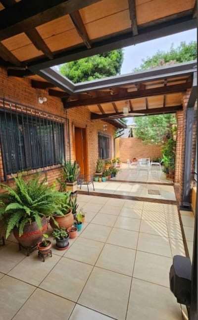 VENDO HERMOSA CASA FAMILIAR EN LUQUE