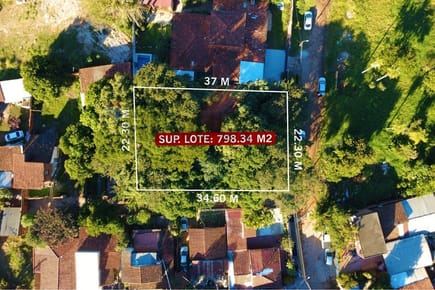 Vendo Amplio Terreno en esquina en Luque