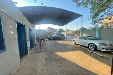 LOCAL COMERCIAL EN FDO. DE LA MORA