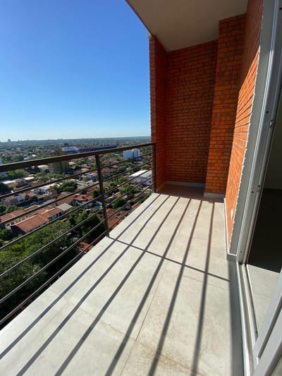 Vendo Departamento De 2 Dormitorios Con Cochera En Barrio Sajonia