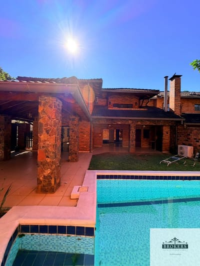 Vendo Casa De 3 Suites Con Piscina En Fernando Zona Norte