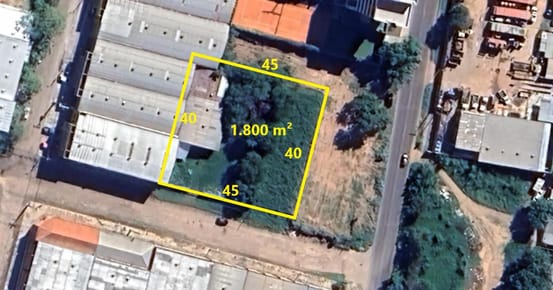 Vendo terreno con Deposito  detras del CIT zona Laguna Grande