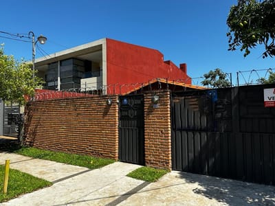 Vendo Terreno de 384 m2 Con Casa a Demoler En Ycua Sati