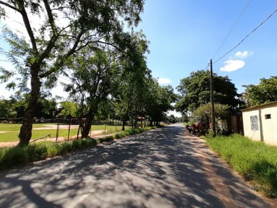 Vendo Terreno 360 m2 sobre asfalto Zona Pinedo