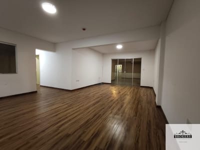 Alquilo Departamento de 3 Dormitorios + Área de Servicio en Recoleta