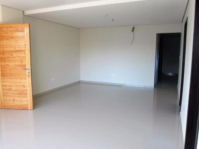 Vendo Departamento de 2 Dormitorios Zona Super Casa Rica Las Lomas