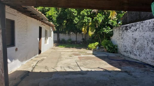 Vendo Propiedad Para Inversión En Villa Morra Sobre Asfalto