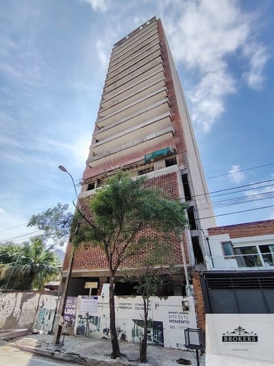 Vendo Departamento de 1 dormitorio con cochera Zona Casa Rica Mburucuya