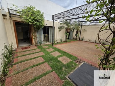 Alquilo Casa Amoblada De 3 Dormitorios Con Piscina En Barrio Recoleta