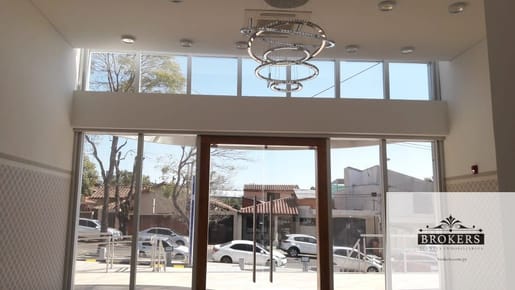 Alquilo Oficina Corporativa 206 m2 en Villa Morra