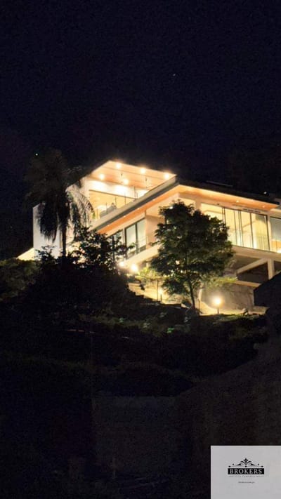 Casa Con Vista Al Lago En Venta De 3 Dormitorios En Suite En San Bernardino