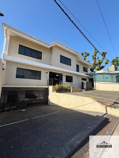 Alquilo Casona Exclusivo para Oficina En Barrio Manora