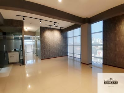 Alquilo Oficina Corporativa de 223 m2. ubicado s/Av. Av. del Chaco