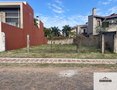 Vendo Terreno De 360 m2 En Barrio Mburucuya, excelente entorno residencial