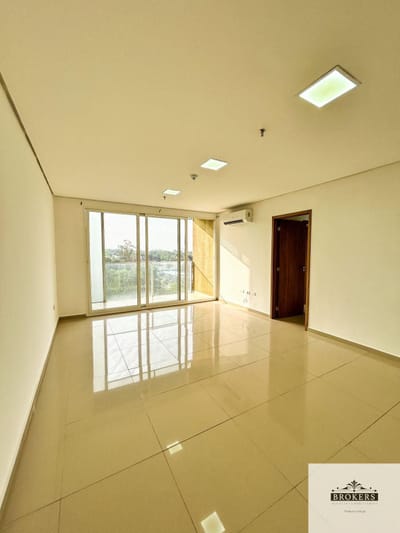 Vendo Departamento1 dormit. con piscina c/ cochera en Bo.Santísima Trinidad