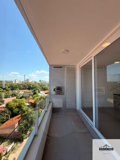 Departamento en venta de un Dormitorio c/ cochera en Barrio Jara