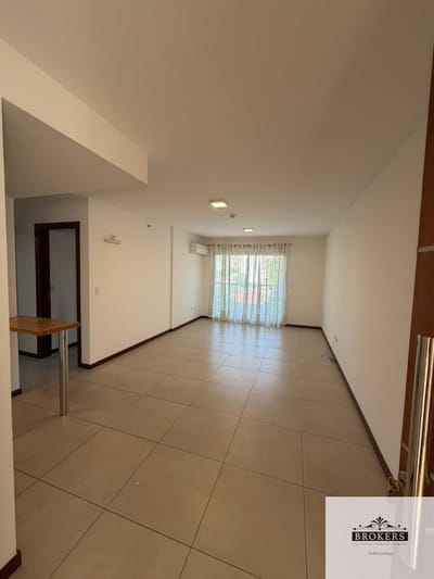 Alquilo Departamento de un Dormitorio en Zona Shopping del sol madame Lynch