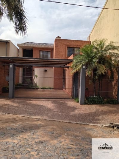 Alquilo Casa De 3 Suites Amoblada Con Piscina En Mburucuya