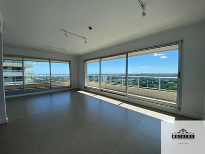 Vendo Amplio Departamento De 2 Suites En Barrio Mburucuya