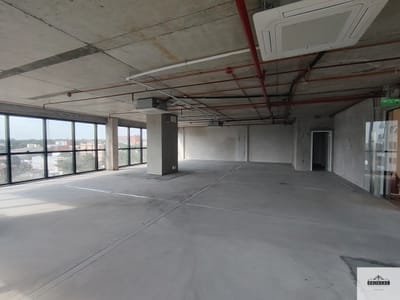 Alquilo A Estrenar 216 m2 medio piso en edicifio corporativo Central Mariscal