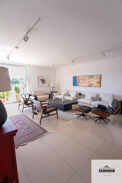 Vendo Penthouse Amoblado Con Piscina Propia En Mburucuya
