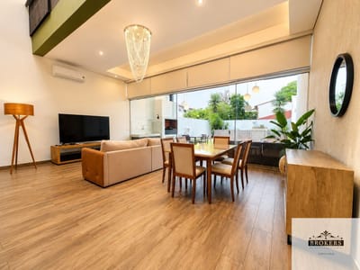 Vendo Hermoso Duplex De 3 Dormitorios Con Piscina En Villa Aurelia