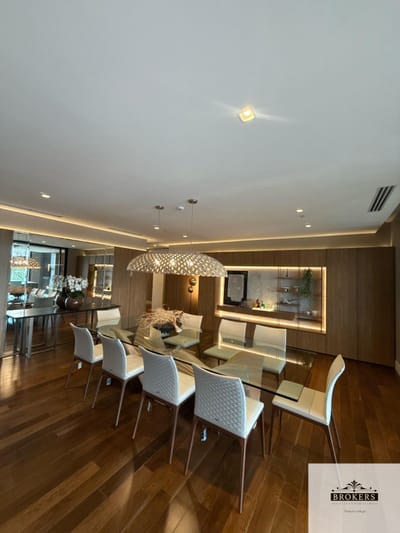 Vendo Depto De Lujo 352 m2 Con 3 Cocheras y Baulera En Barrio Carmelitas