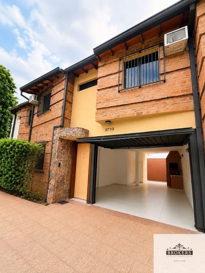 Alquilo Duplex De 3 Dormitorios En Ykua Sati