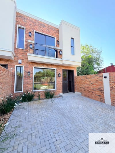 Vendo Duplex a Estrenar de 3 Dormitorios en Loma Merlo - Luque