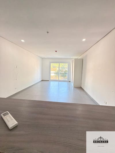 Departamento Monoamb. en alquiler c/ cochera en Ykua Sati