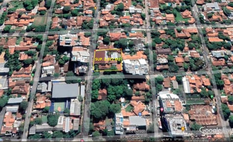 Vendo Inmueble En Esquina De 2.072 m2 En Villa Morra / Recoleta