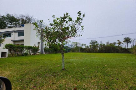 Terreno en Aqua Village, Altos - 589 m², a 1 cuadra de la laguna, USD 115,000