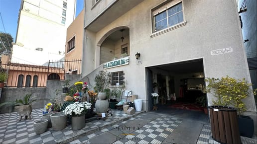Venta  Tres Cruces, con gran potencial 433m2, FINANCIA