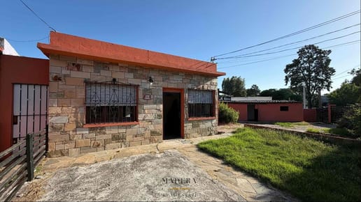 Venta Casa, y Apartamento ya rentados 10 % anual mínimo  en  Jardines del Hipódromo a cuadras de Camino Maldonado