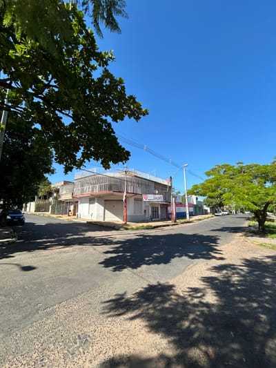 VENDO TERRENO SBRE AVENIDA ESTADOS UNIDOS ASUNCION