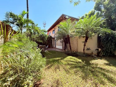 CASA EN VENTA EN RECOLETA ASUNCION