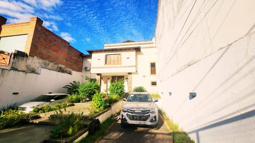 ✨ ALQUILO RESIDENCIA PARA OFICINA EN LOS LAURELES 