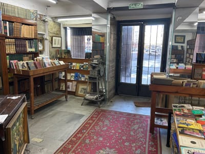 Local En Ciudad Vieja con renta